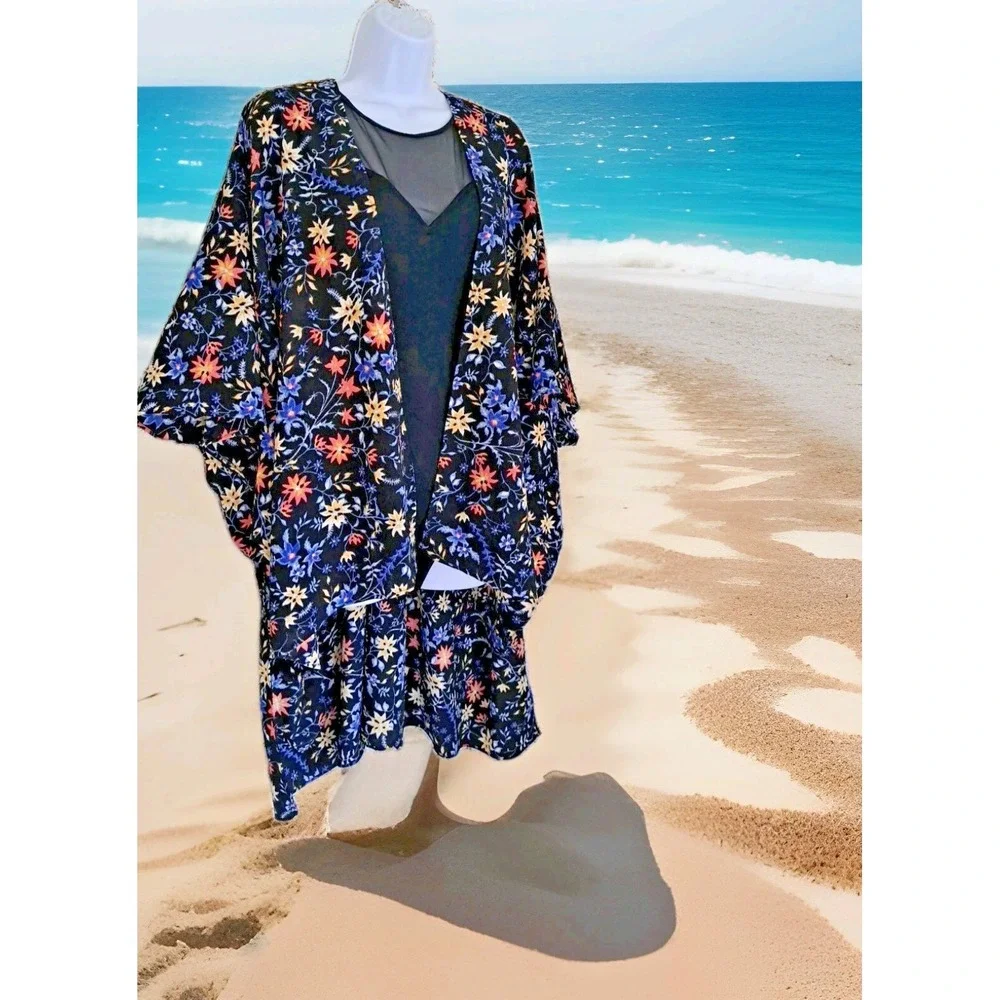 Time and Tru Kimono Coverup One Size Black‎ Floral Ruana Shawl Wrap Beachy Boho